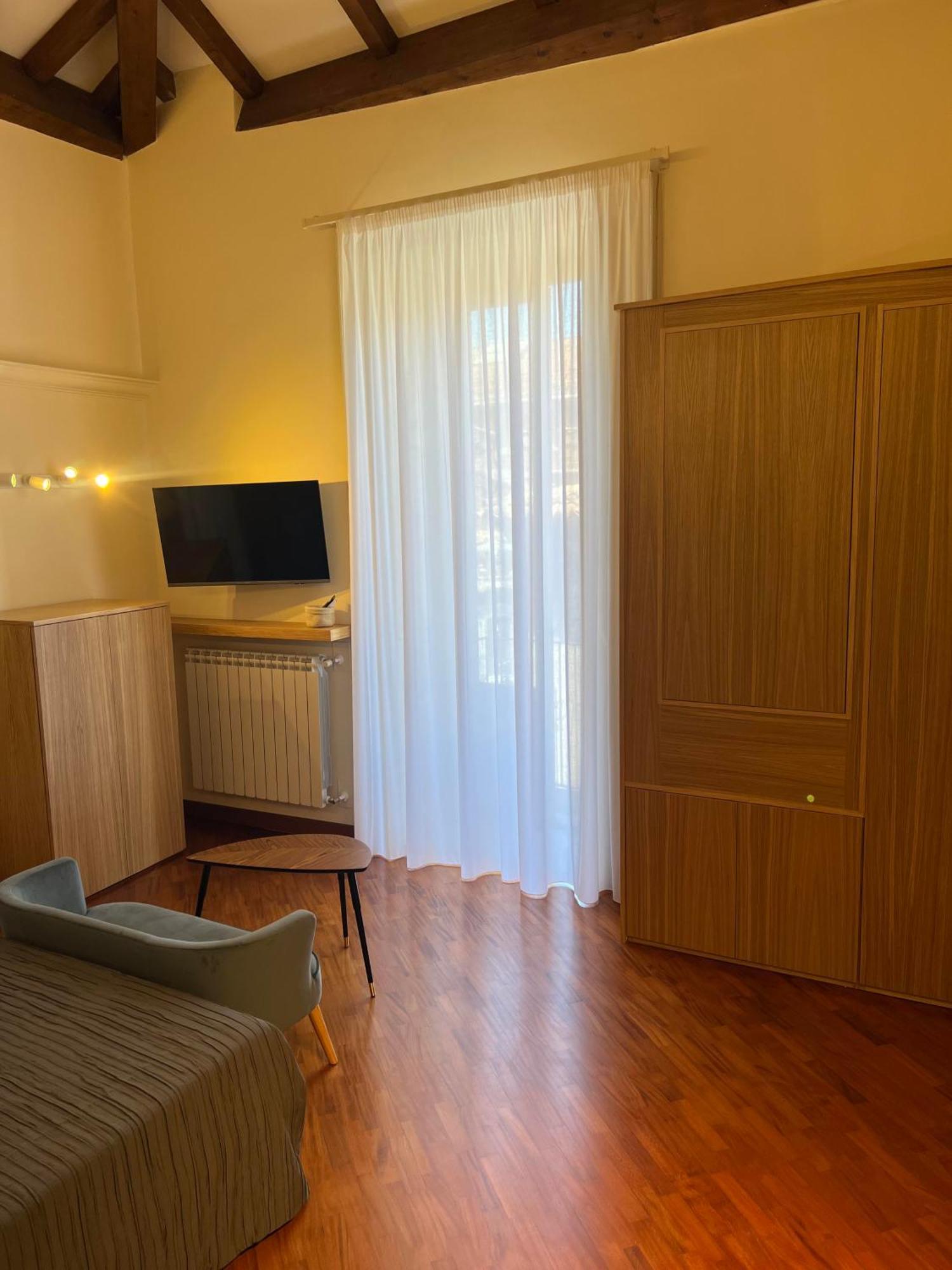 Dimora Bellini Apartment คาตาเนีย ภายนอก รูปภาพ